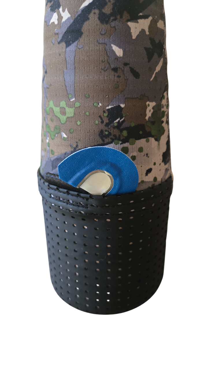 Includes Reed Holder